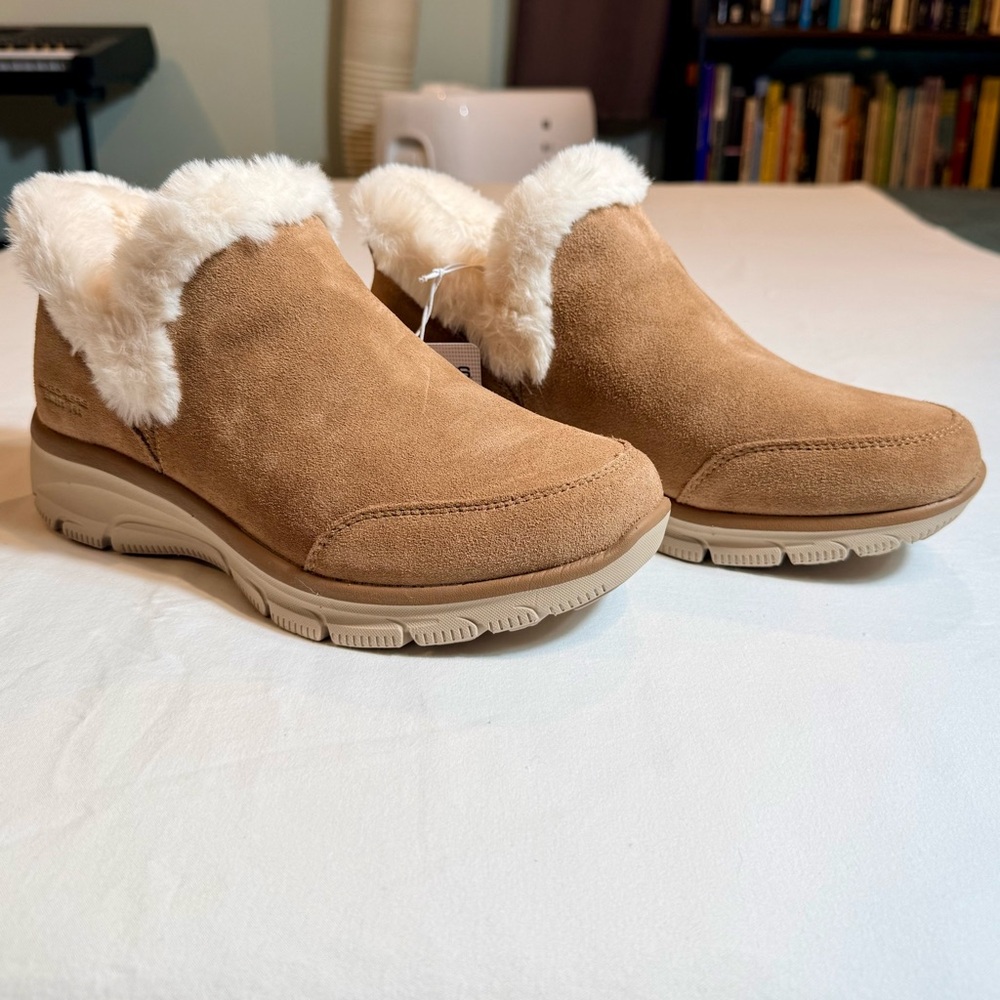 New Skechers Swift Fit Boots Womens 8 Chestnut Vegan Suede Faux-Fur Slip-Ons Tan